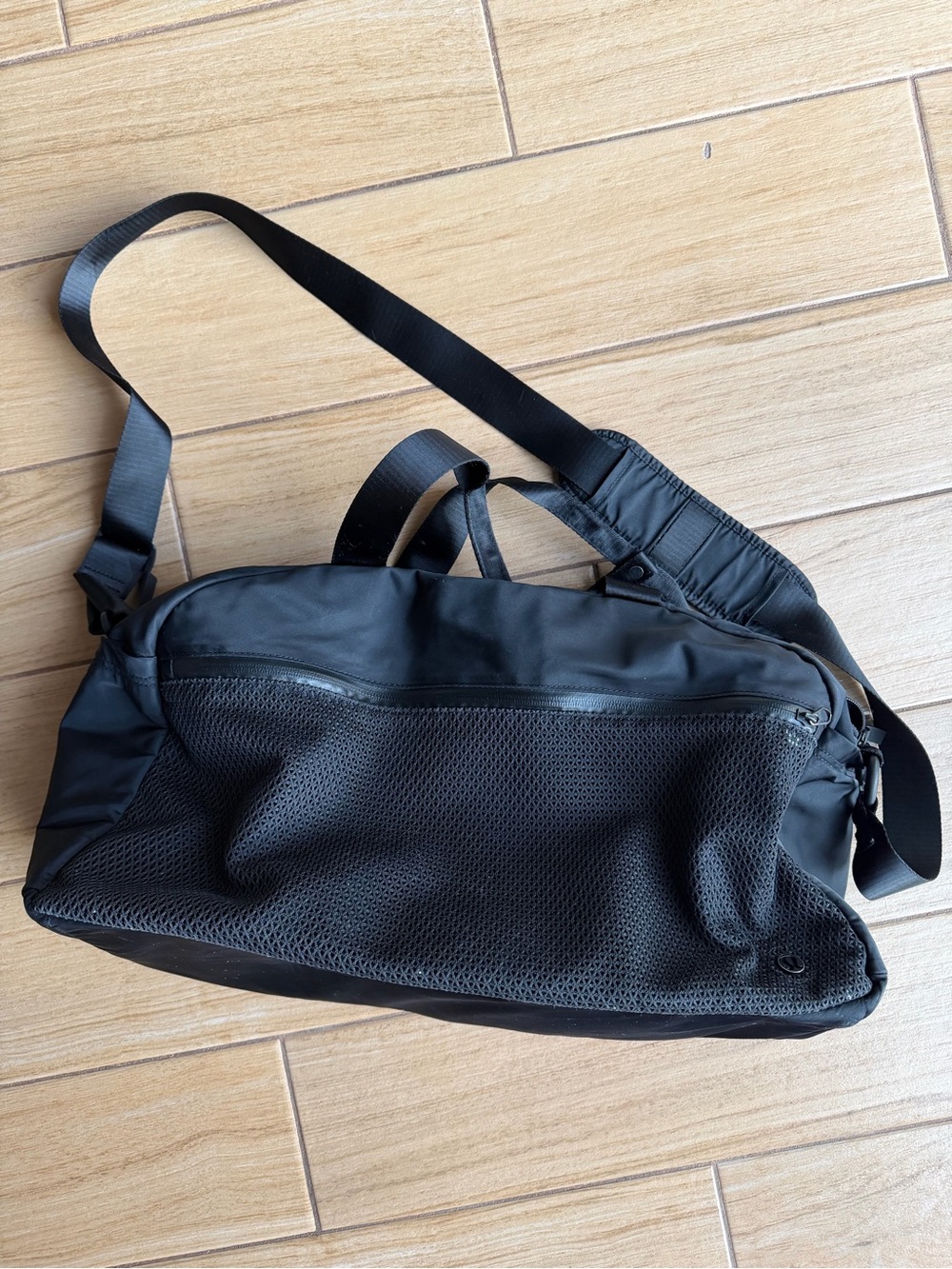 Lululemon Black Men’s Duffel Bag